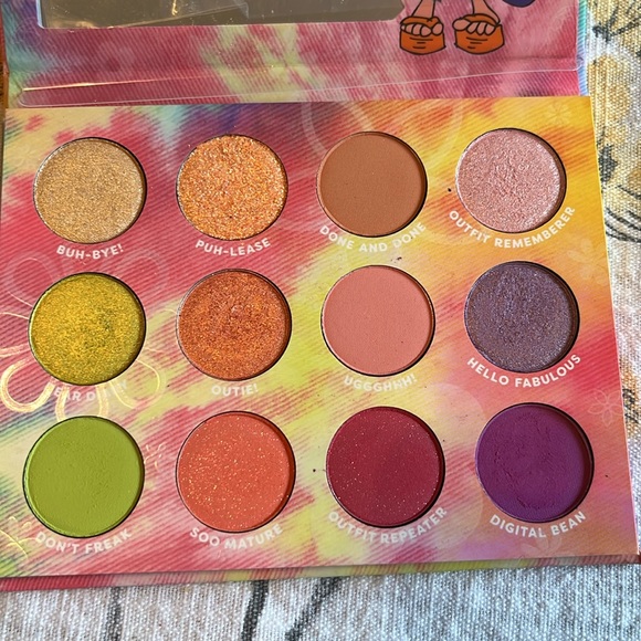 Colourpop Lizzie McGuire What Dreams Are Made Of Palette - Swatched - Picture 3 of 6